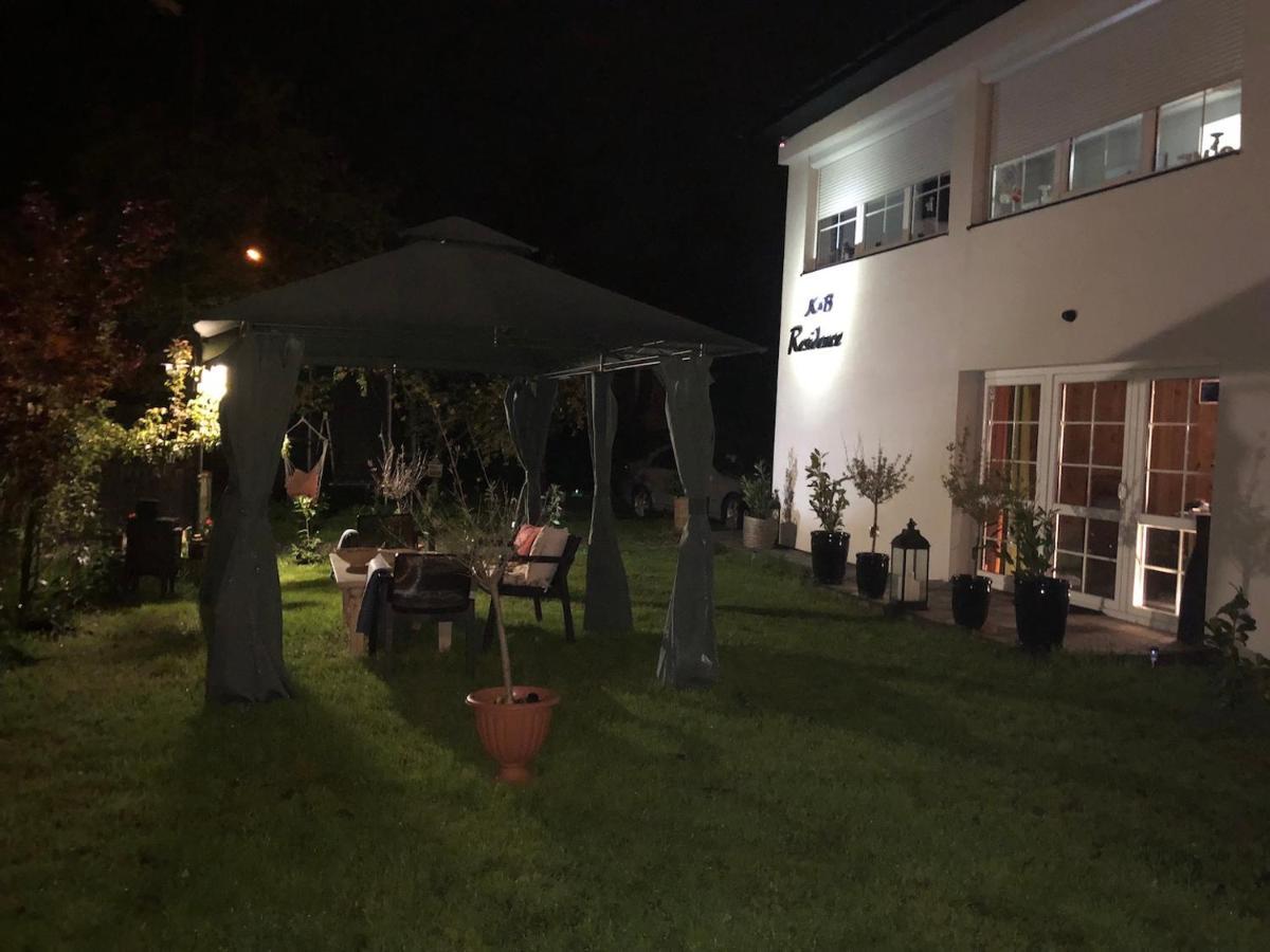K&B Residence Jarosław エクステリア 写真